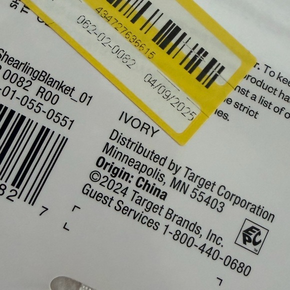 New Faux Shearling Blanket Full/Queen 88"X92 - Picture 4 of 5